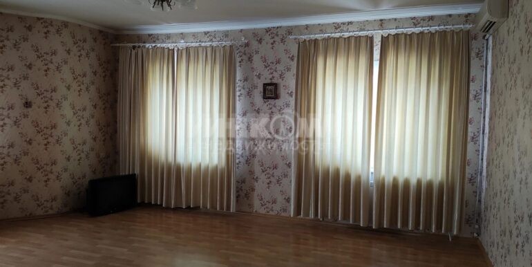 3b6gLSAvLEc