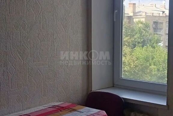 30301